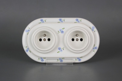 Porcelánová dvojzásuvka kompletní Pomněnky Házenky BB č.1